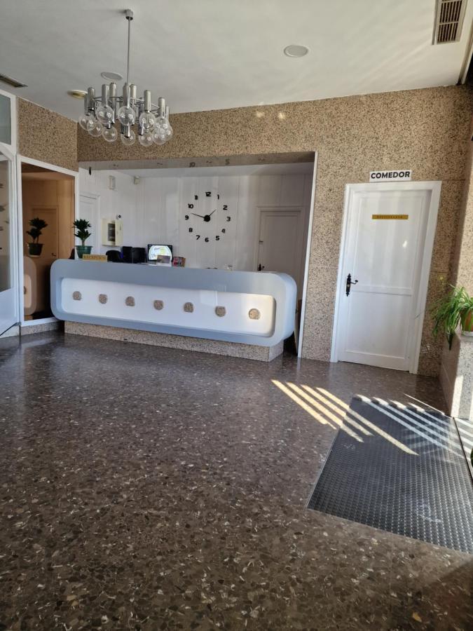 Hostal La Canada Segoviana Valmojado Екстер'єр фото