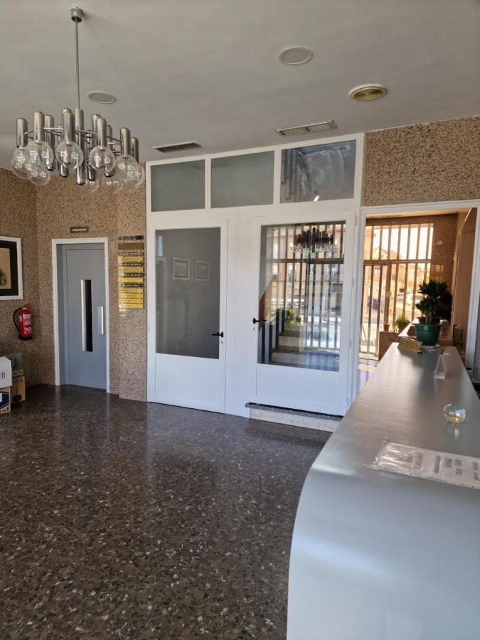 Hostal La Canada Segoviana Valmojado Екстер'єр фото